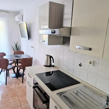 Berekin Apartment *